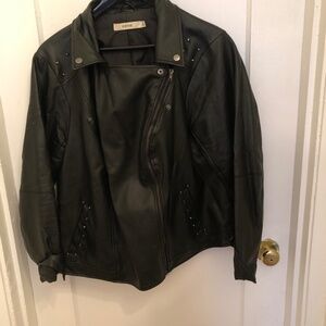 Just Fab size 1x polyester leather like bomber jacket, fun to wear, dress it up